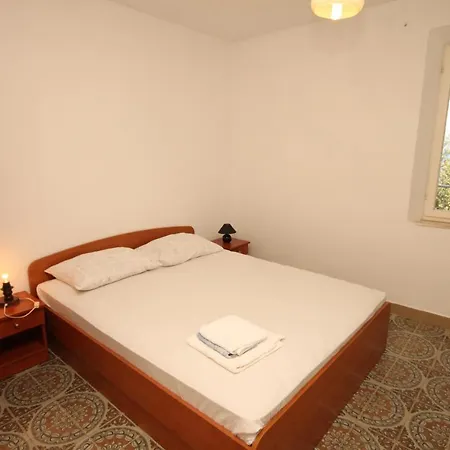 Double Lucica 990a Lastovo