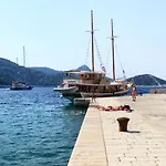 Double Lucica 990a Lastovo