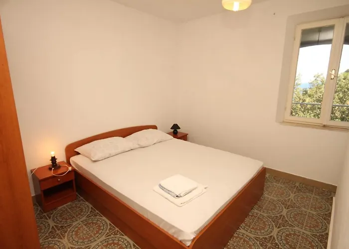 Double Lucica 990a Lastovo